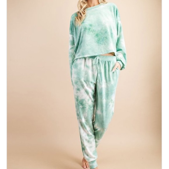 🧚🏻MINT COZY SLOUCHY TIE DYE TOP - Picture 4 of 4